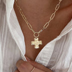 Collar - Cruz Moderna