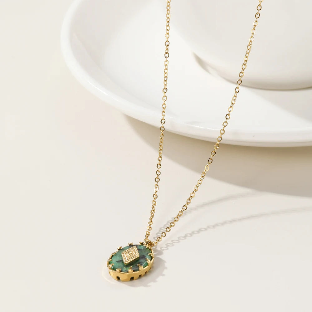 Collar 18K - Piedra natural redonda