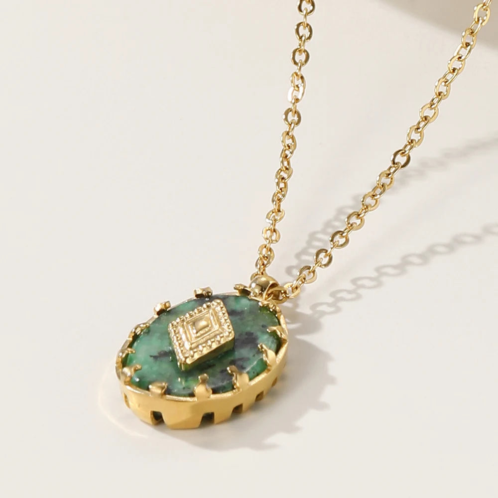 Collar 18K - Piedra natural redonda